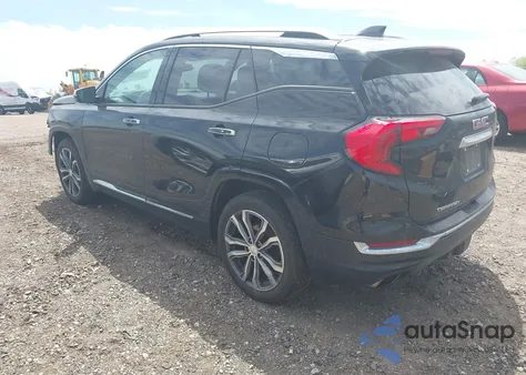 2018 GMC Terrain Denali z USA, uszkodzony, nr VIN 3GKALSEXXJL292391